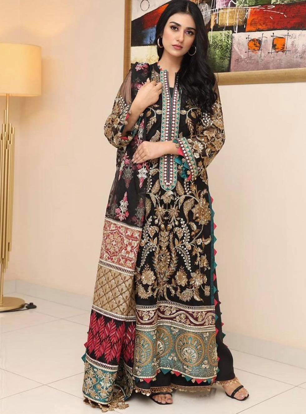 Pakistani Celebrities Best Formal Wear Inspiration 2021