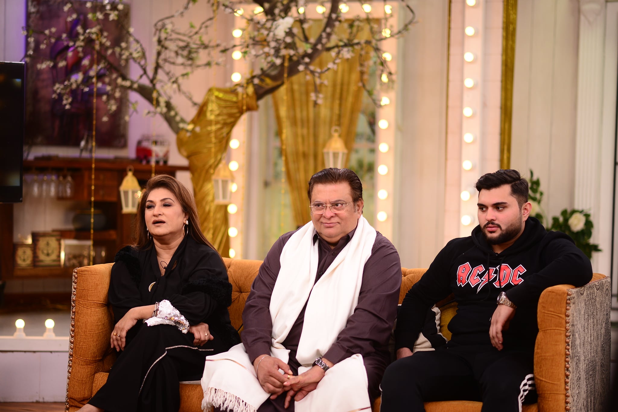 Actor Shabbir Jan with his Family in Nida Yasir Morning Show