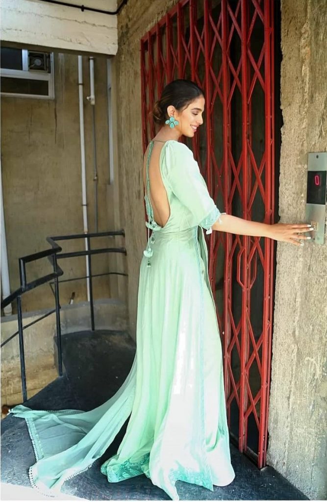 Top Pakistani Actresses In Backless Dresses Reviewitpk