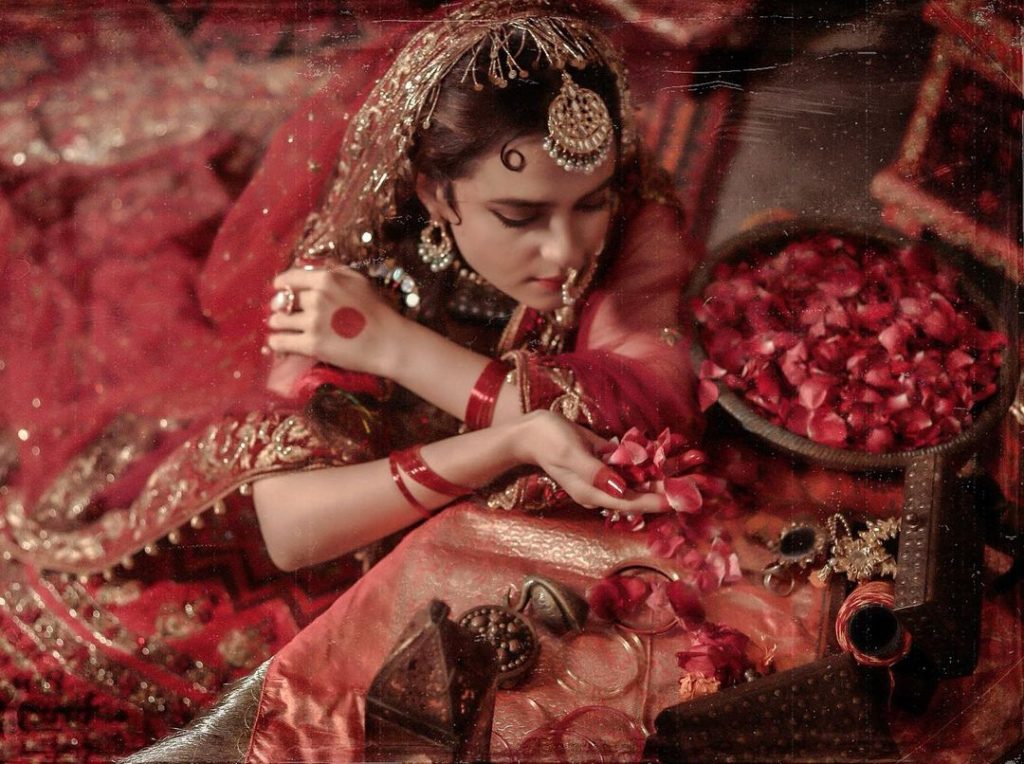 Sumbul Iqbal's Bridal Shoot in Traditional Look