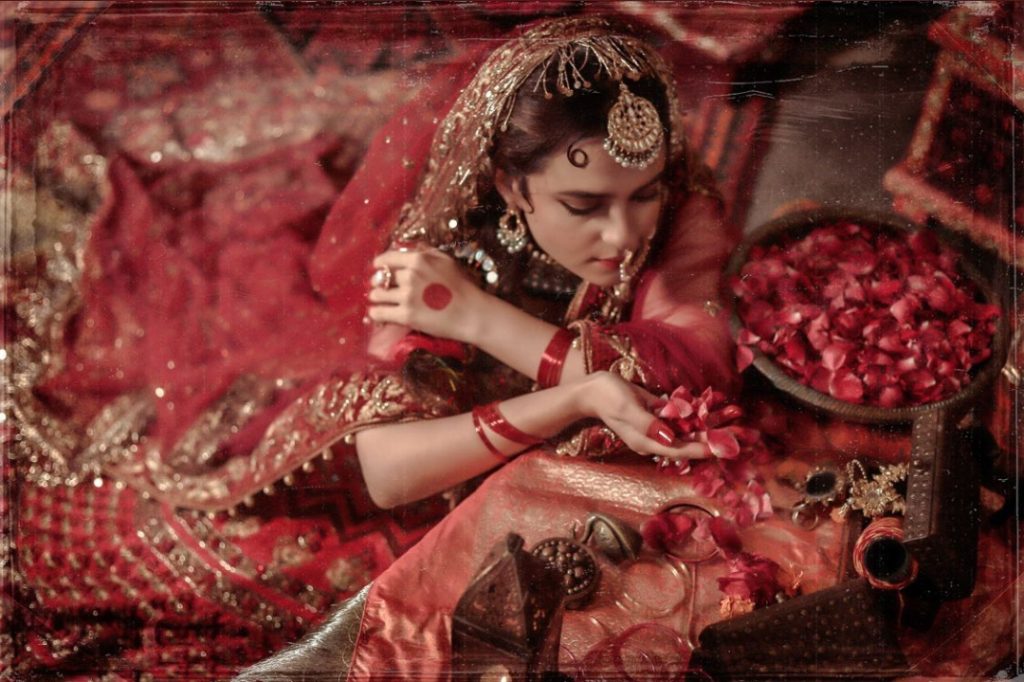 Sumbul Iqbal's Bridal Shoot in Traditional Look