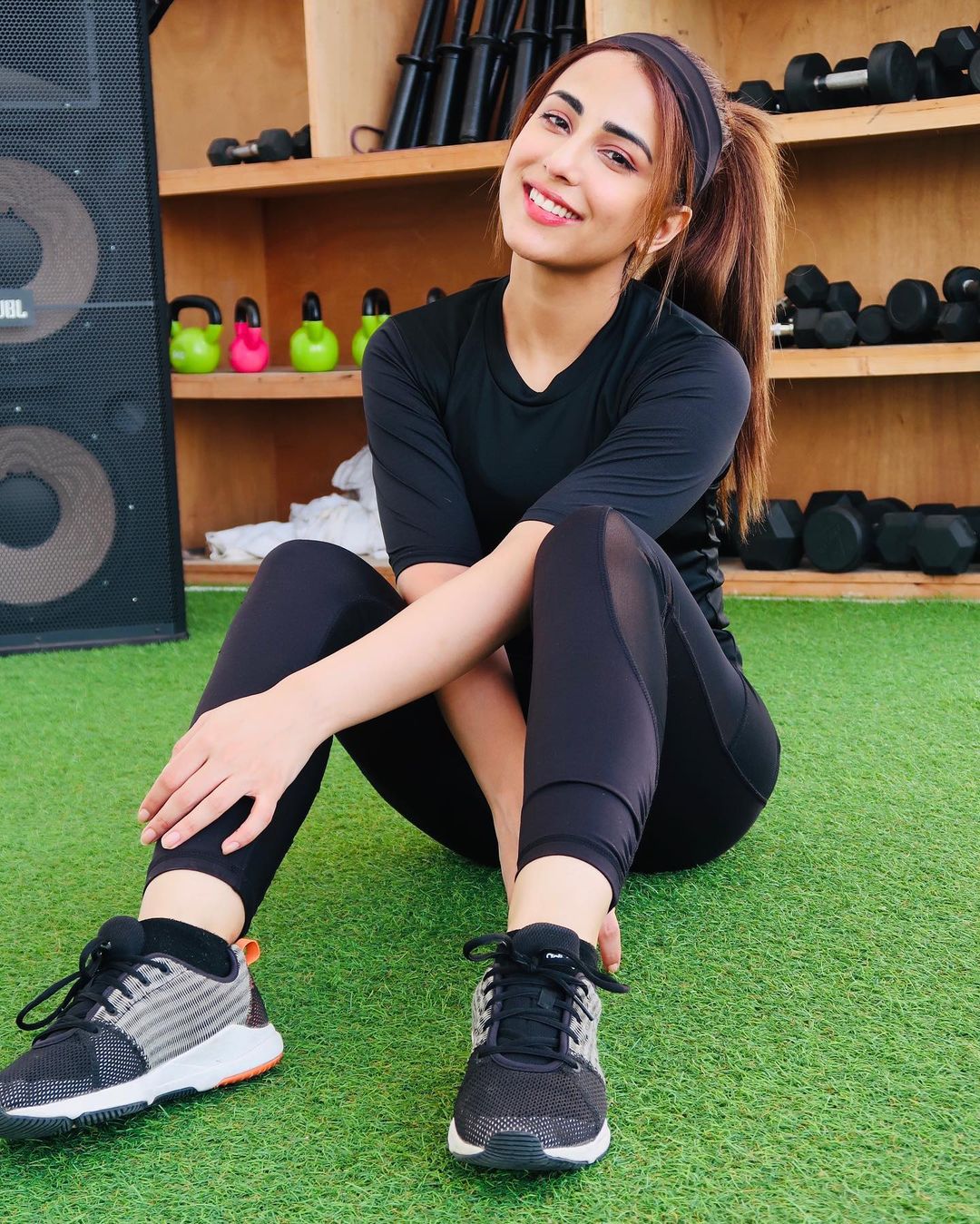 Gym and Exercise Outfit Pictures of Actress Ushna Shah