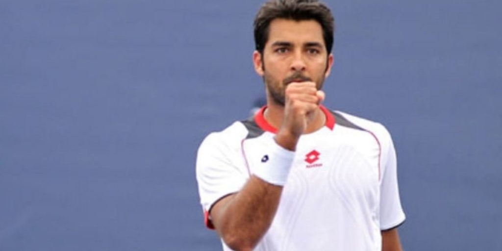 Aisam-ul-Haq's Quarantine Version Of Song Billo Dei Ghar