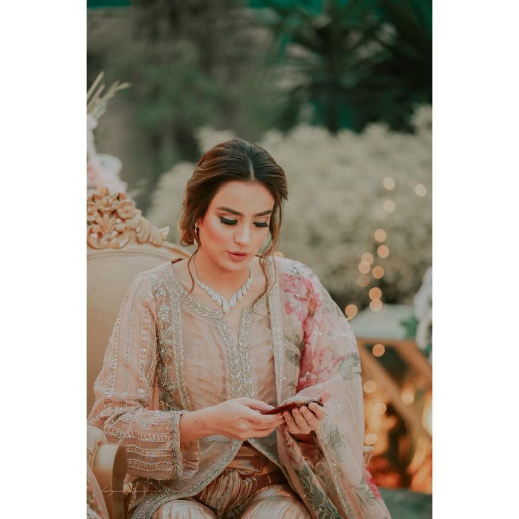 Mesmerizing Pictures Of Alyzeh Gabol From A Family Wedding