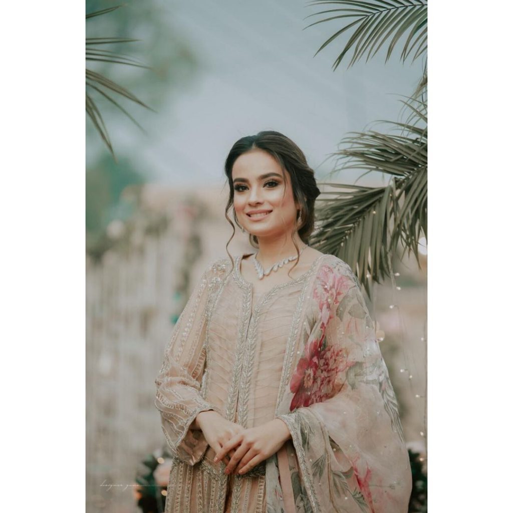 Mesmerizing Pictures Of Alyzeh Gabol From A Family Wedding