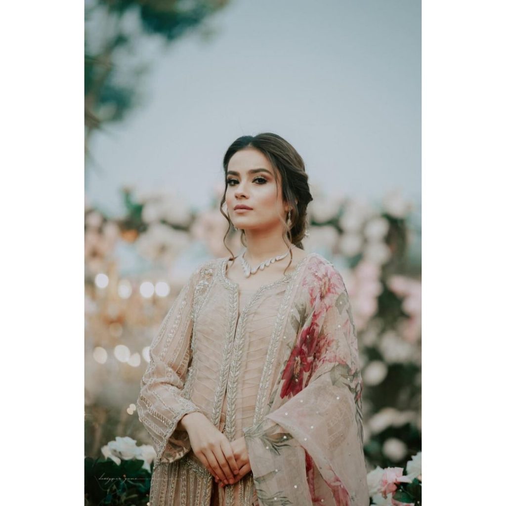 Mesmerizing Pictures Of Alyzeh Gabol From A Family Wedding