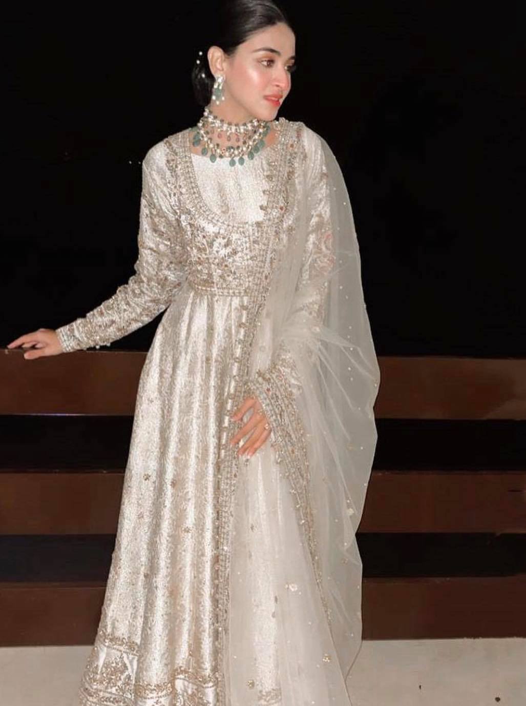velvet dress designs pakistani wedding | pakistani stylish fashion