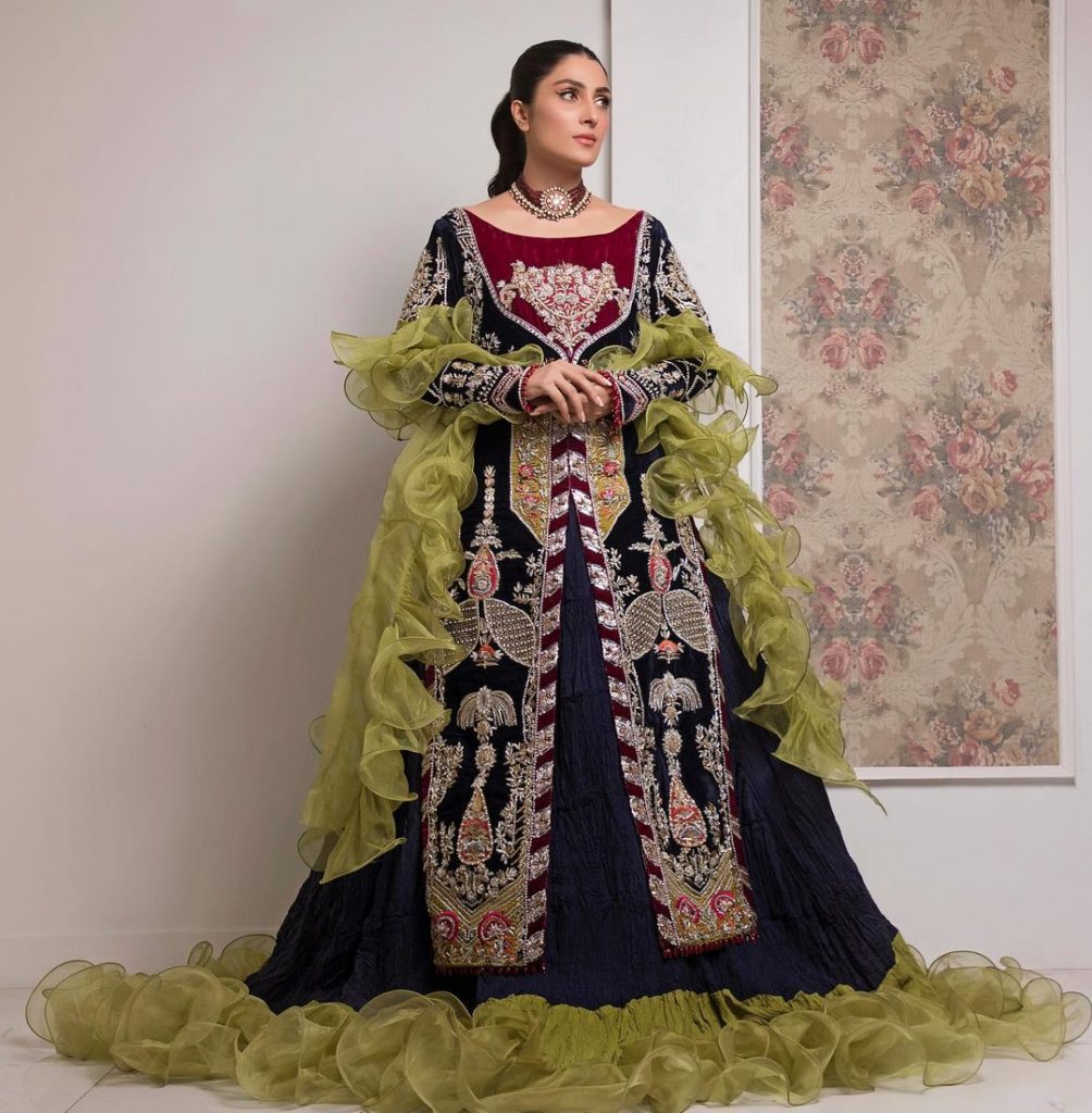 Ayeza Khan Stuns In Gorgeous Ruffled Outfit