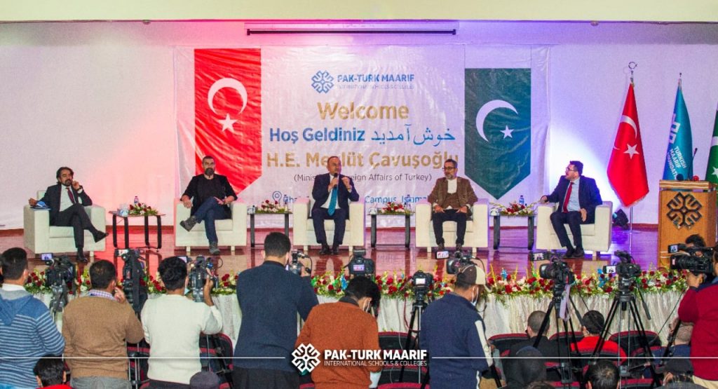 Ertuğrul Famed Bamsi And Artuk Bey Arrives In Pakistan