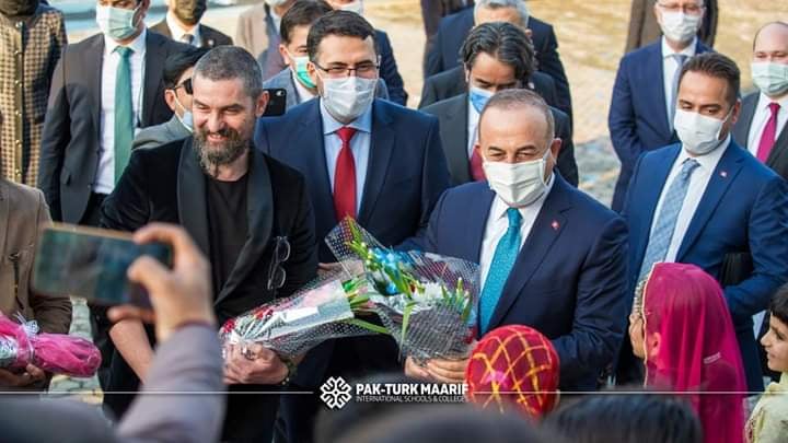 Ertuğrul Famed Bamsi And Artuk Bey Arrives In Pakistan