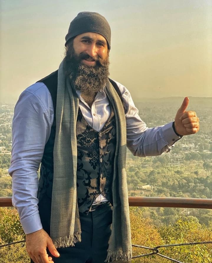 Ertugrul Famed Celal Al Exploring Islamabad