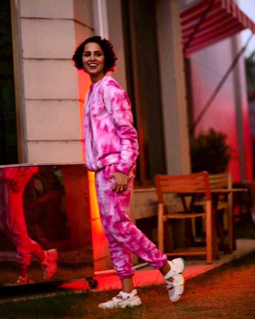 Celebrities Rocking In Tie-Dye Outfits