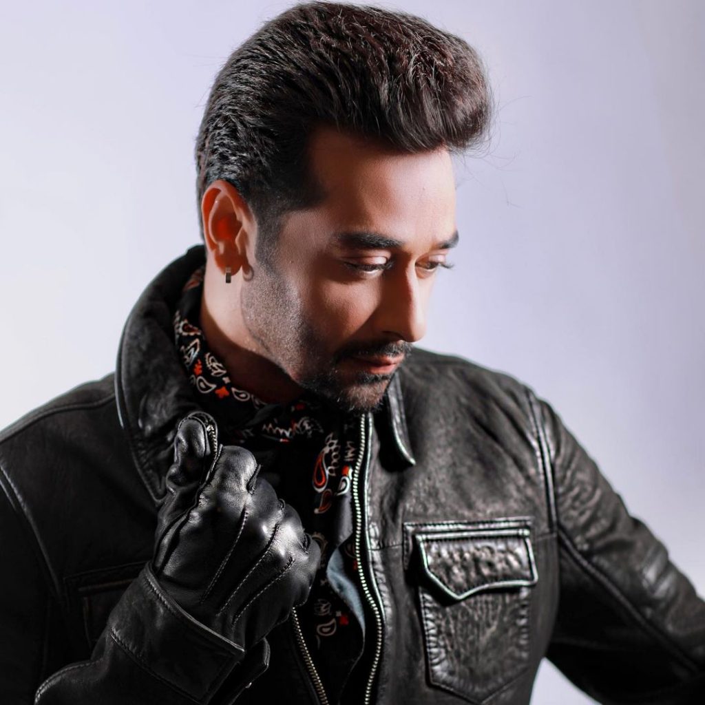 Latest Best Candid Photos of Faysal Qureshi That Will Steal Your Heart