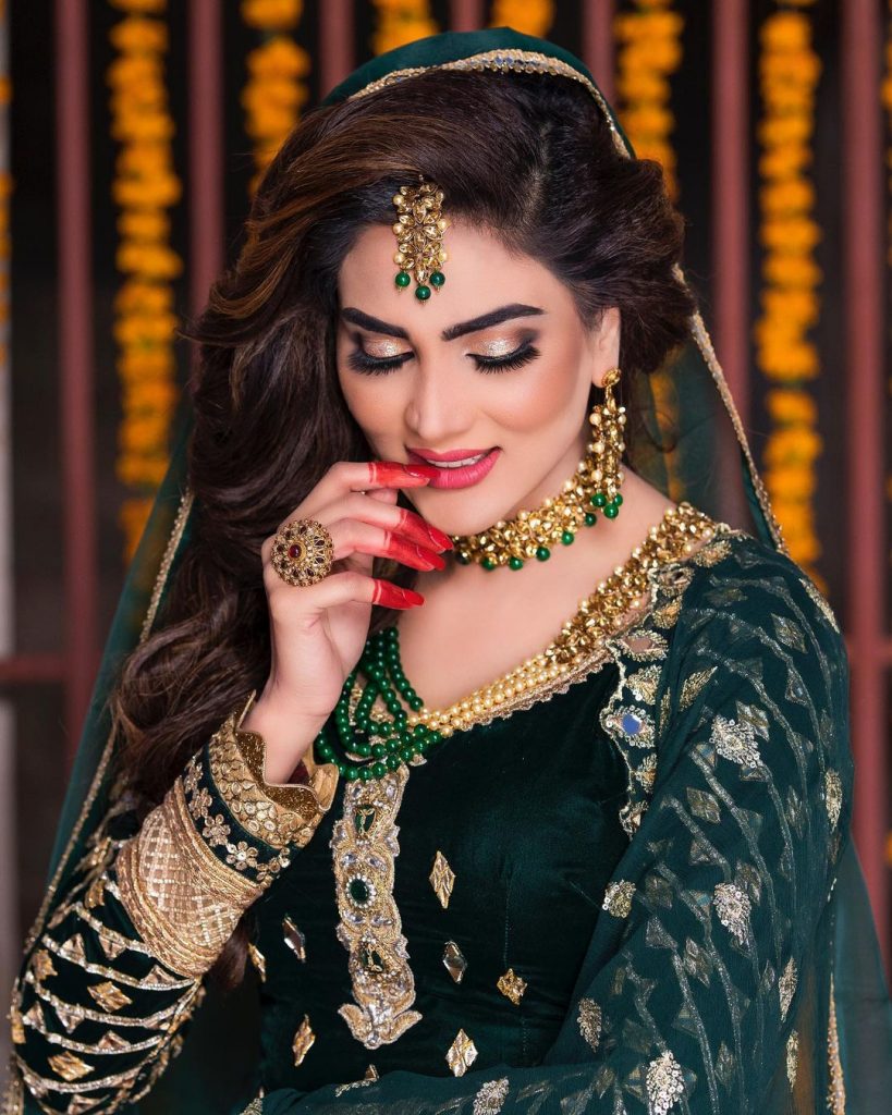 Unseen Bridal Look Of Ravishing Fiza Ali