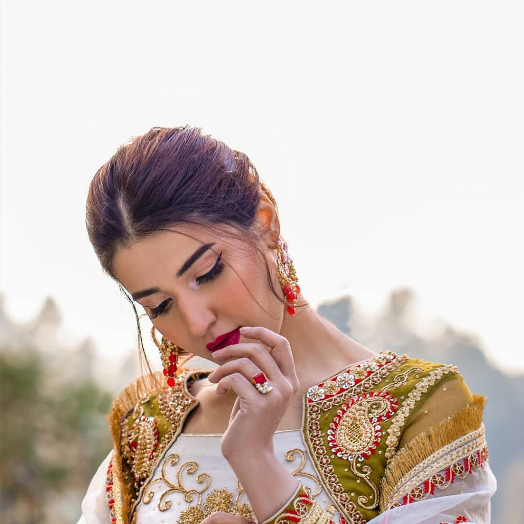 Latest Shoot Of Gorgeous Hareem Farooq