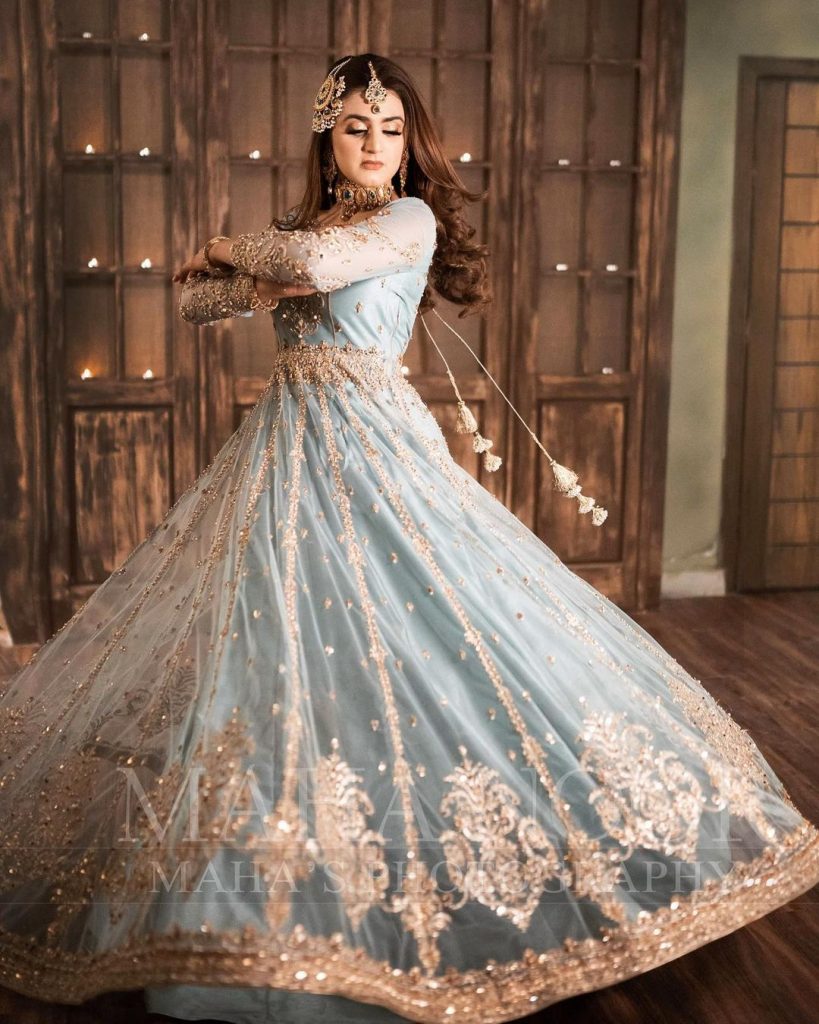 Latest Bridal Shoot Featuring Gorgeous Hira Mani