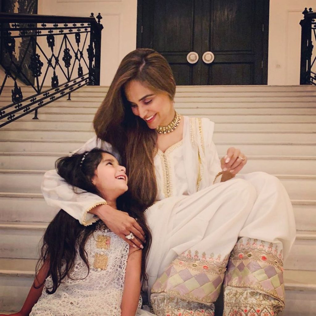 Never-seen Photos of Mehreen Syed With Her Kids and Family