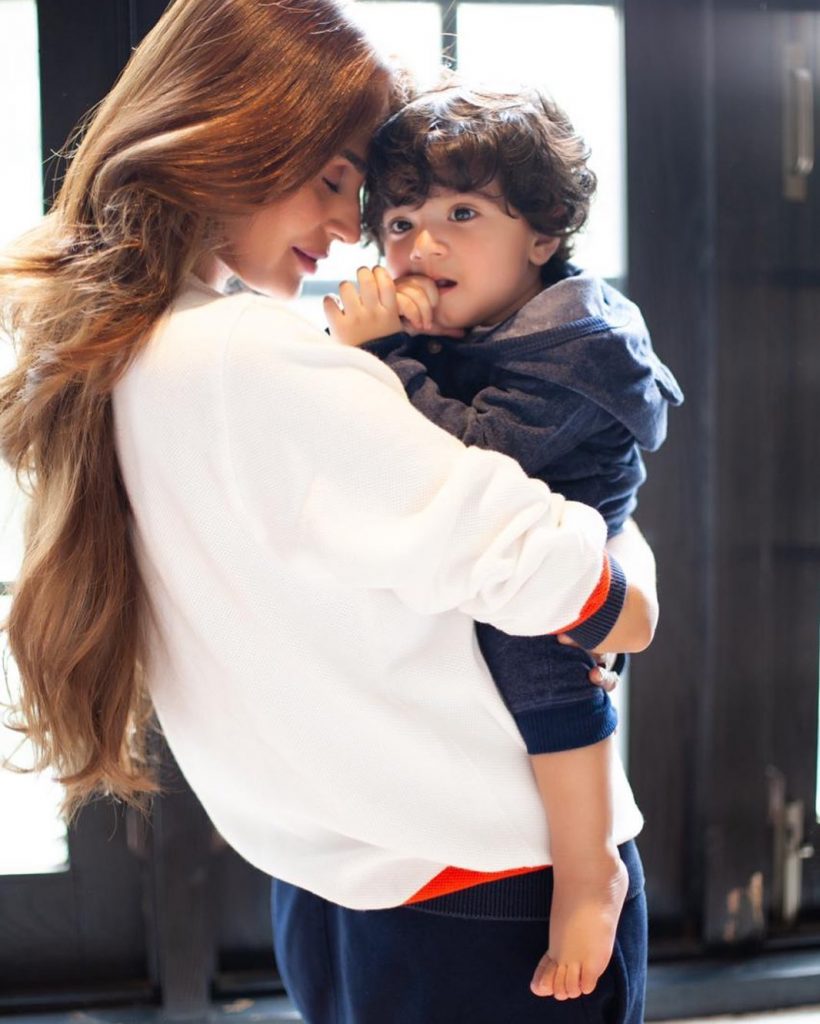 Never-seen Photos of Mehreen Syed With Her Kids and Family