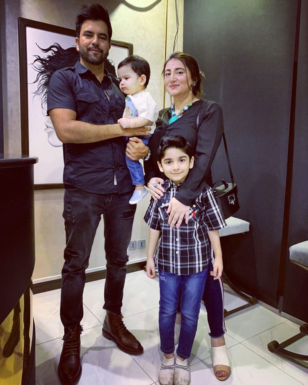 Beautiful Clicks of Junaid Khan with his Family