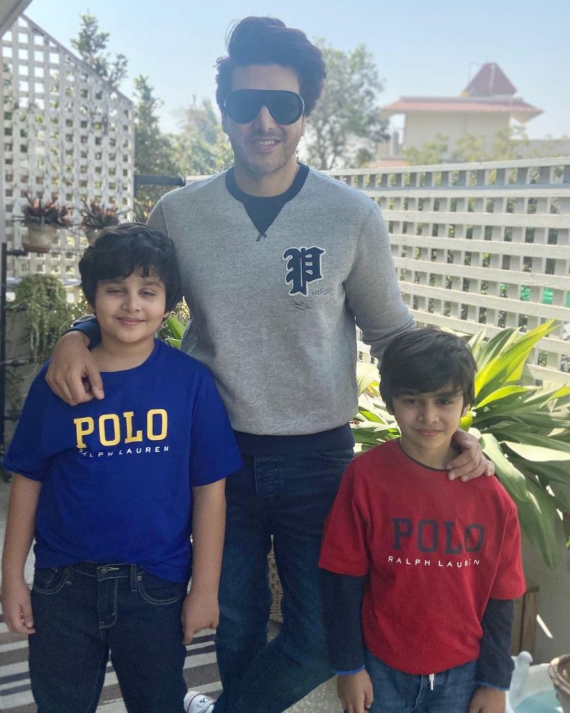 Latest Photos of Ahsan Khan With His Sons