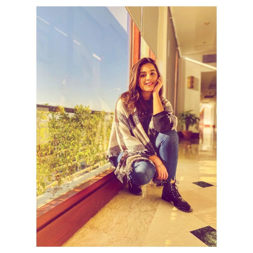 Maham Amir Looks Adorable In Her Latest Pictures