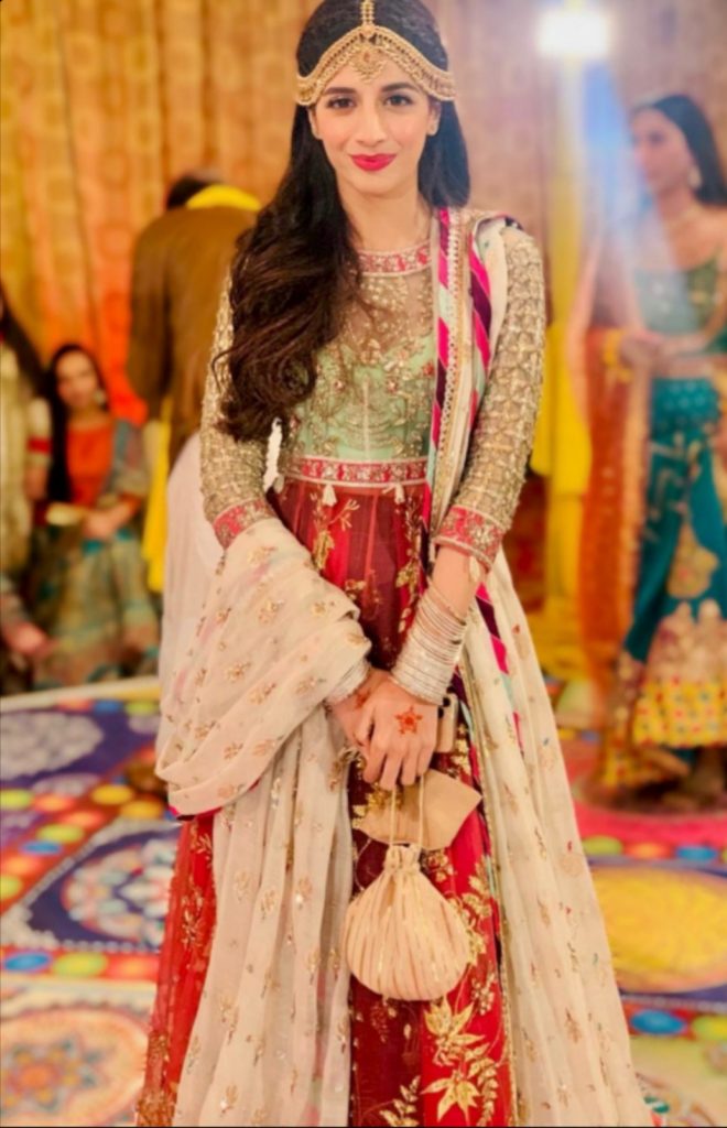 Mawra Hocane Looked Ethereal In Red Saree At A Friends Wedding Reviewitpk 9659