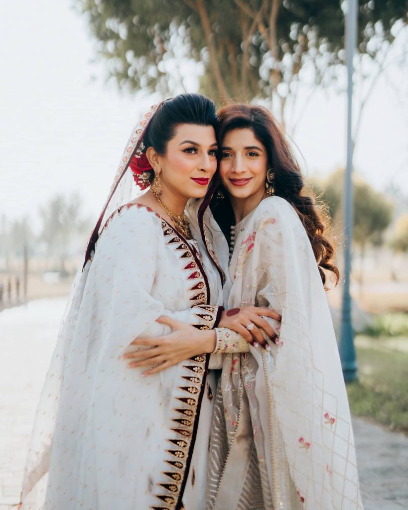 Mawra Hocane Looked Stunning On Her Friend's Mehndi And Nikkah