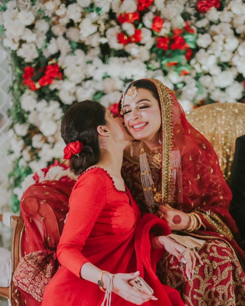 Mawra Hocane Looked Ethereal In Red Saree At A Friend's Wedding