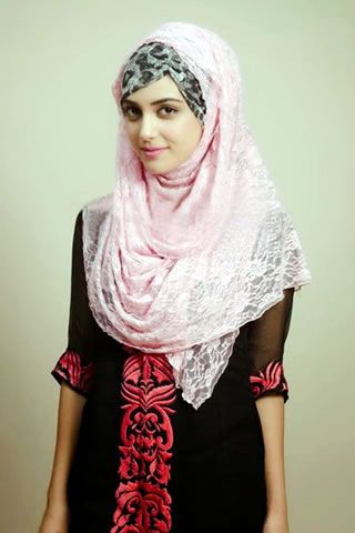 Pakistani Eminent Actresses Wearing Hijab