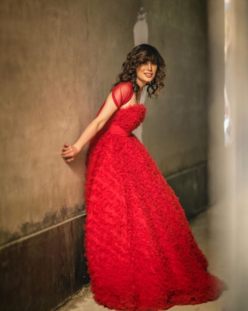 Mehwish Hayat Stuns In Uber Chic Red Outfit