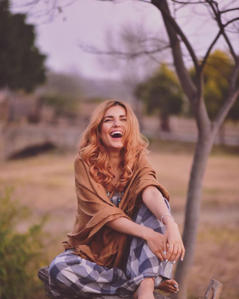 Funky Photos of The Lovely Momina Mustehsan