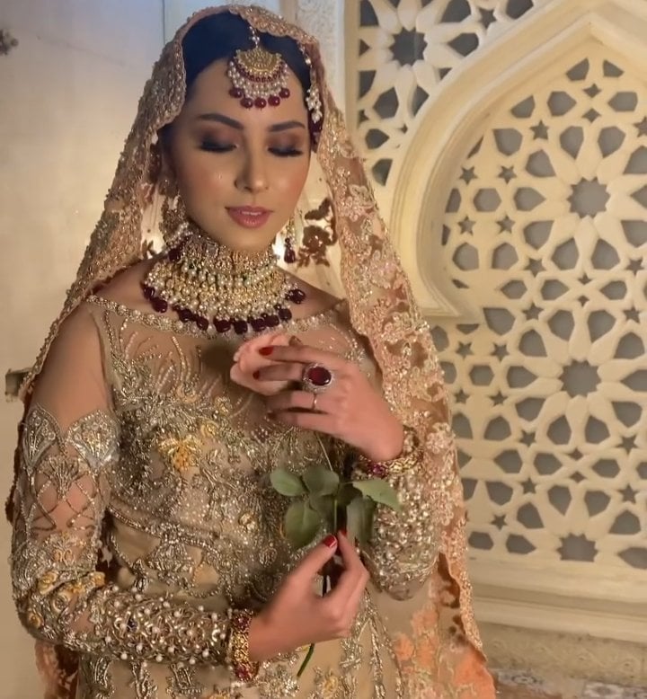 Nimra Khan Looks Drop Dead Gorgeous In Her Latest Bridal Shoot