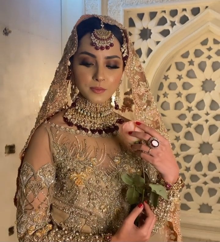 Nimra Khan Looks Drop Dead Gorgeous In Her Latest Bridal Shoot