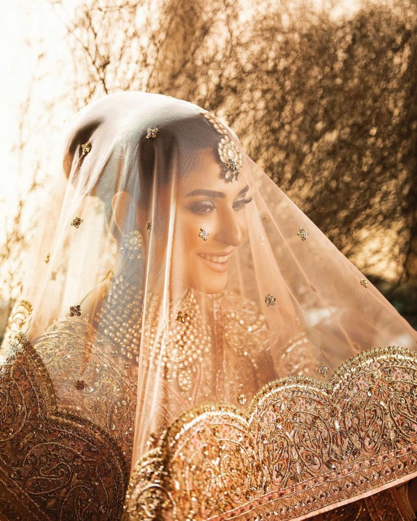 Ramsha Khan Looks Magnificent In Gorgeous Gold Bridal Ensemble