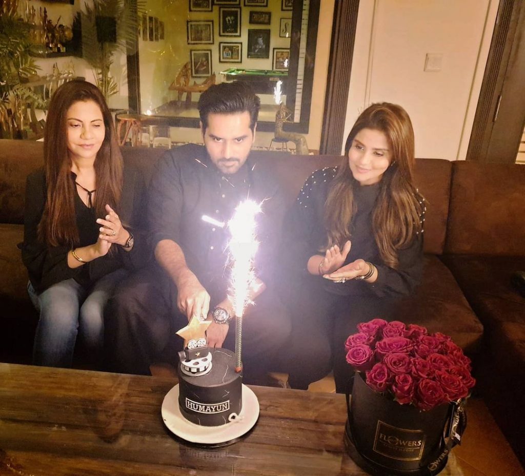 Latest Glimpse of Samina Humayun Saeed With Her Family