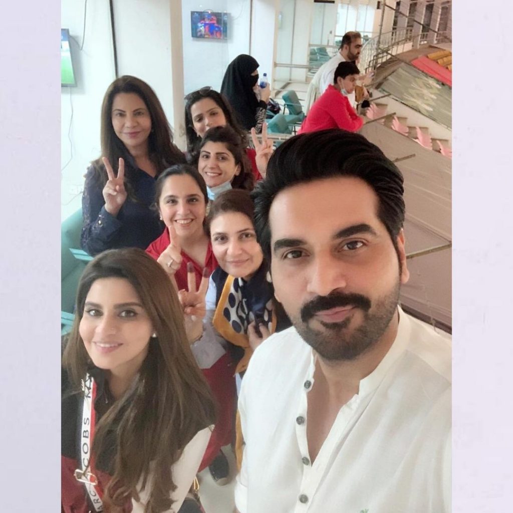 Latest Glimpse of Samina Humayun Saeed With Her Family