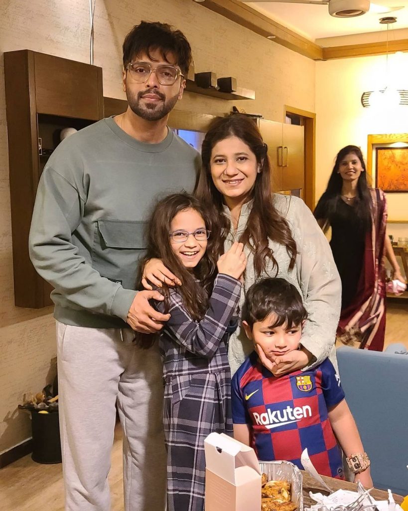 Lovely Family Photos of Fahad Mustafa and Sana Fahad