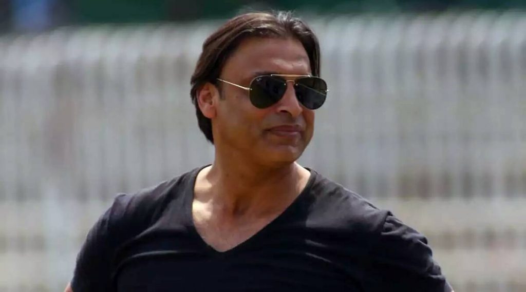 Shoaib Akhtar Thrashes Pakistani Advertisements