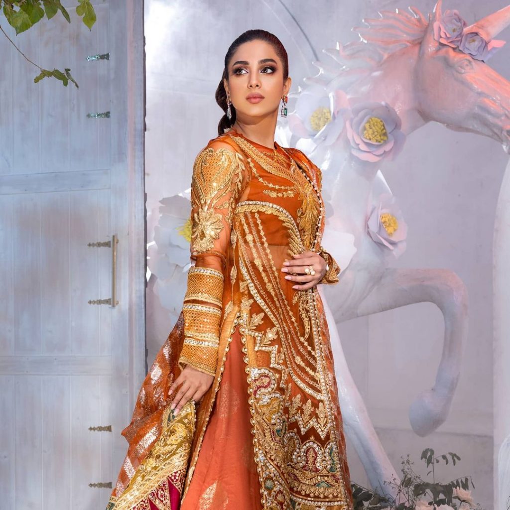 Latest Collection Of Shiza Hassan Featuring Sonya Hussyn