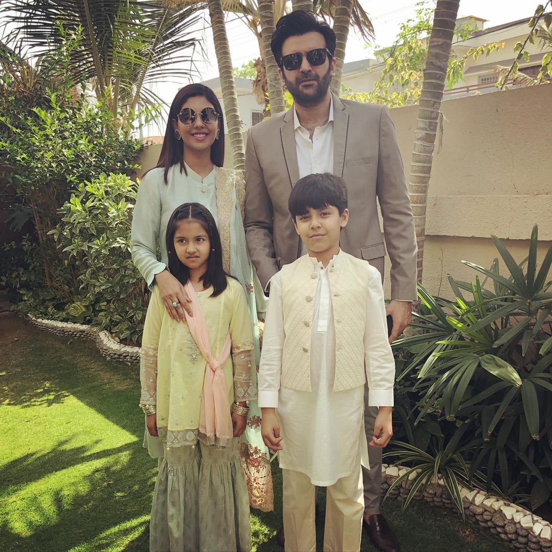 Beautiful Family Pictures of Gorgeous Sunita Marshal