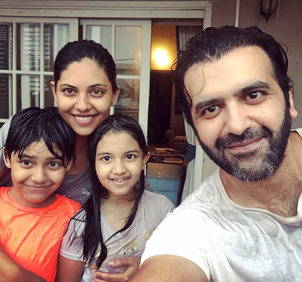 Beautiful Family Pictures of Gorgeous Sunita Marshal