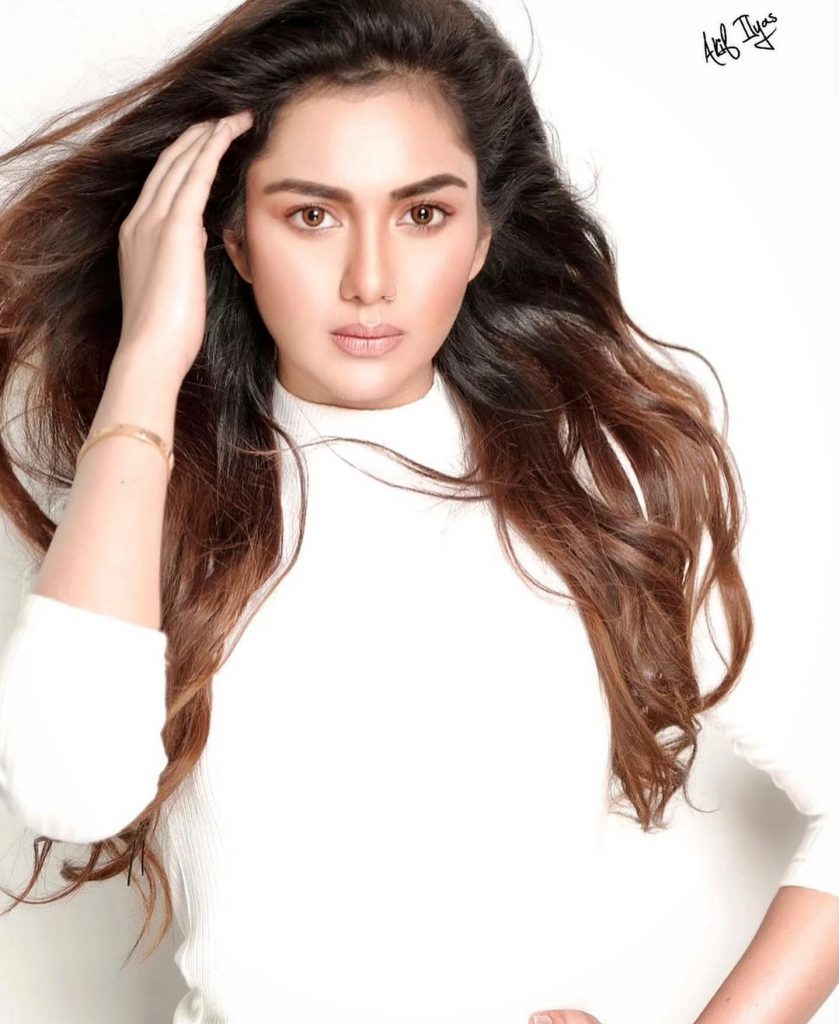 Tuba Aamir Stuns In Her New Glamorous Shoot