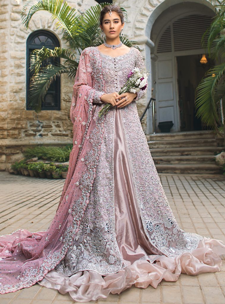 Syra Yousaf's Latest Bridal Shoot For Zainab Chottani Official