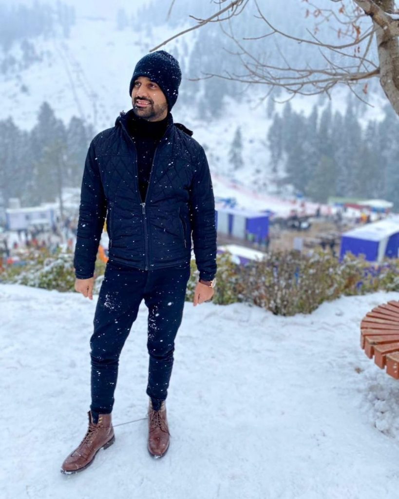 Waseem Badami Vacationing In Malam Jabba With His Son