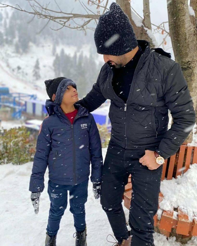 Waseem Badami Vacationing In Malam Jabba With His Son