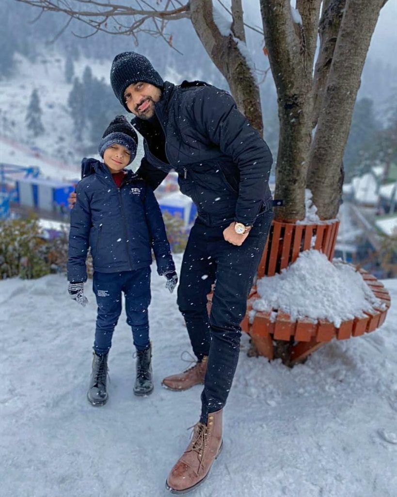 Waseem Badami Vacationing In Malam Jabba With His Son