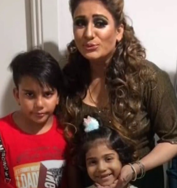 Adorable Family of The Famous Naseebo Lal