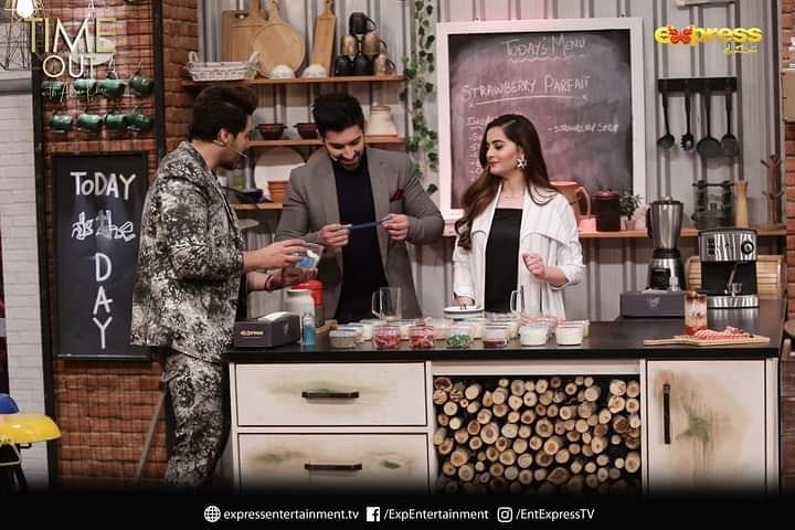 Beautiful Pictures of Aiman Khan and Muneeb Butt from Time out with Ahsan Khan