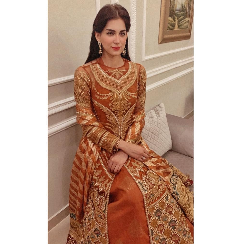 Aisam-ul-Haq's Wife Looks Exquisite In Shiza Hassan Luxury Pret