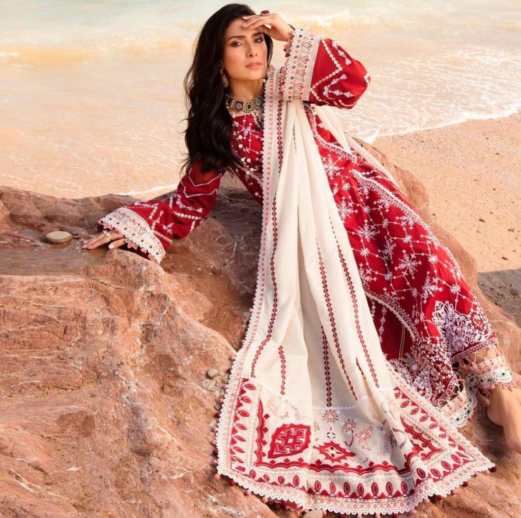 Ayeza Khan Stuns In Her Latest Luxury Lawn Shoot
